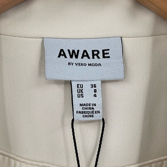 Vero Moda Aware Tone Long Sleeve Oversized Blazer Jacket Birch Women US 4 Office - Picture 3 of 10